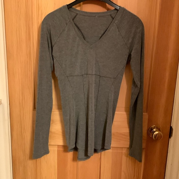 Grey Top - Picture 1 of 4